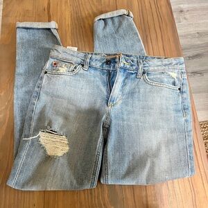 Joe’s Jeans women’s light washed distressed skinny ankle jeans